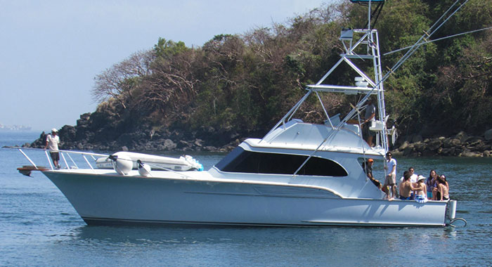 buddy davis panama yacht