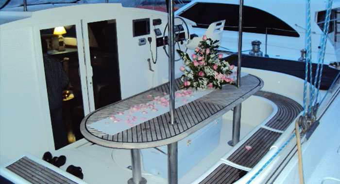 party boat yacht