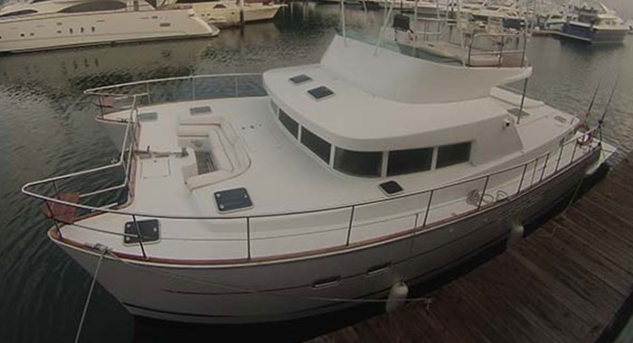 43' Power Cat Yacht Rental
